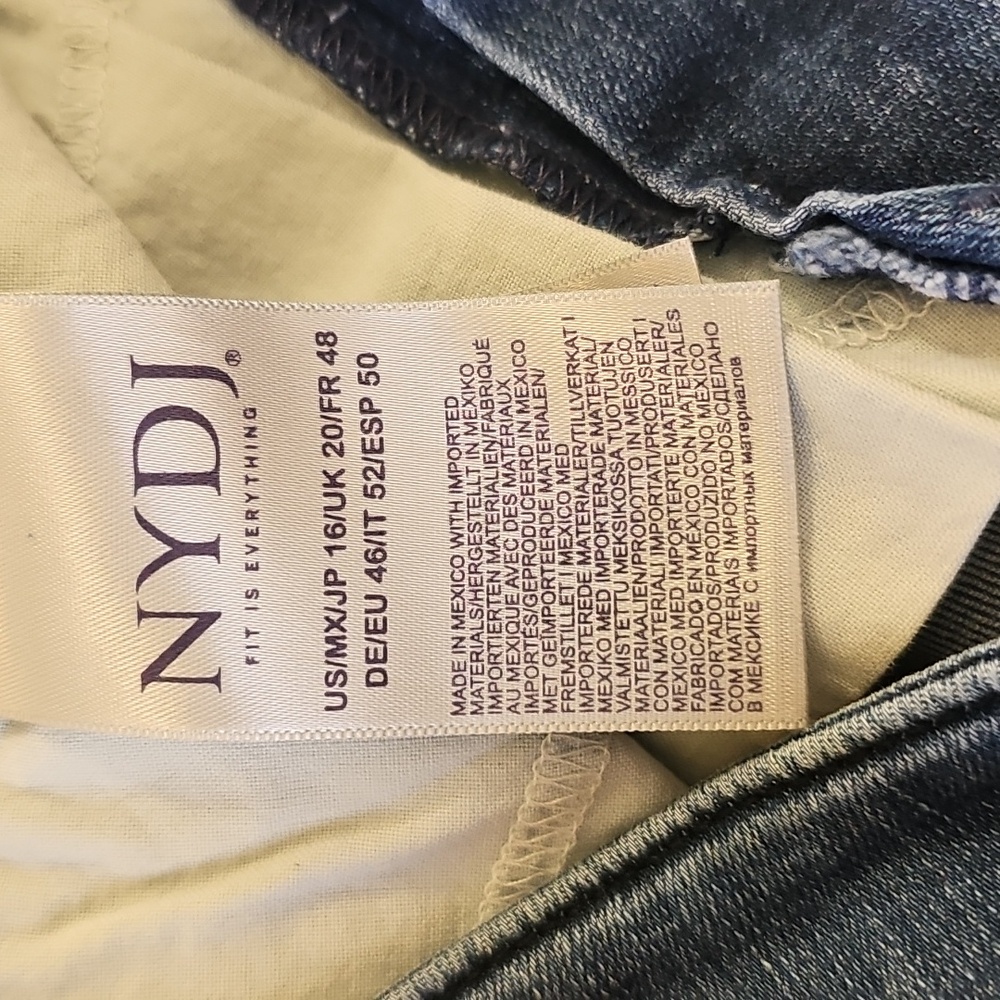 NYDJ, New Peralta Straight Ankle Jeans in 16 - Med Wash - Picture 3 of 5